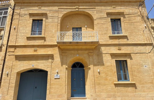 Nadur Maison | House of character with pool & jacuzzi for 5 persons, central yet quiet location