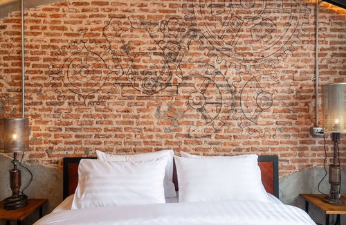 Phra Nakhon Hôtel | House of Machine - Deluxe room, located in Bangkok Old Town