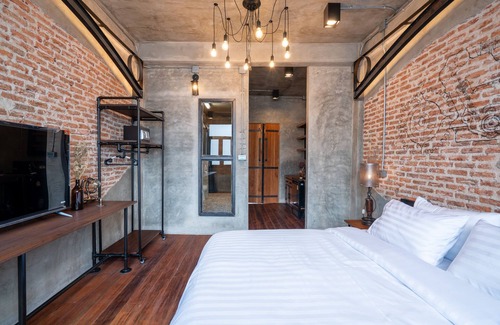 Phra Nakhon Hôtel | House of Machine - Deluxe room, located in Bangkok Old Town