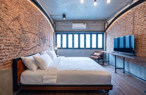 Phra Nakhon Hôtel | House of Machine - Deluxe room, located in Bangkok Old Town