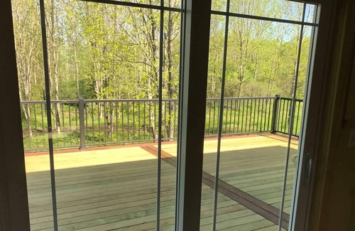 Phoenix Maison | House on 22 acres of woods, trails, lawn, and ponds. On NYS Snowmobile Trail.