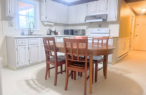 Winchester Maison | House on A+ school area w/AC & W/D