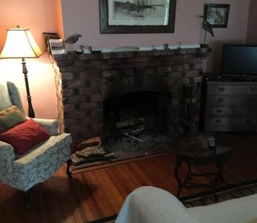The Heights Lit Et Petit-Déjeuner | House on Chase Creek