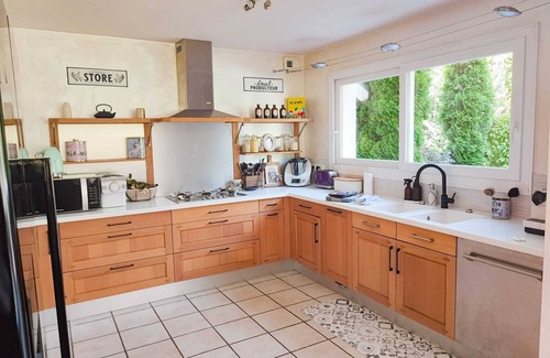 Alex Villa | Maison bord du lac d'Annecy, 25 mn de stations & aux pieds des montagnes
