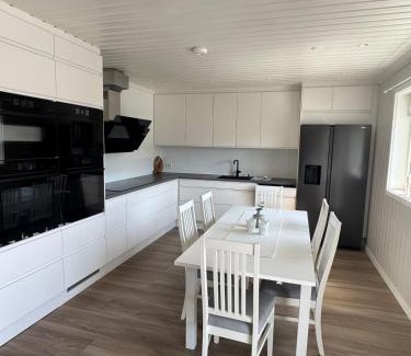 Leknes Maison | House on Leknes, in the middle of Lofoten