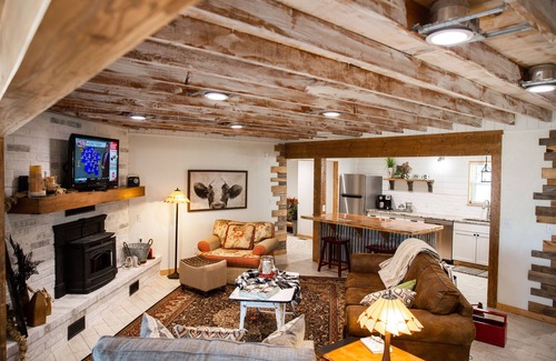 Checotah Maison | House on the lake with a large sandy beach just steps from the back door.