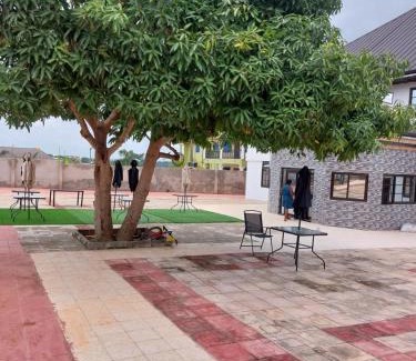 Sunyani Hôtel | House One Hotel