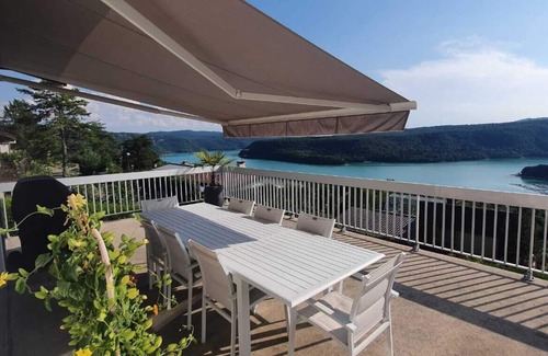 Charchilla Maison | Maison avec vue sur le lac de Vouglans