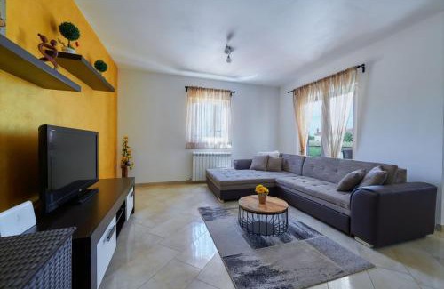Bibici Maison | House Paola