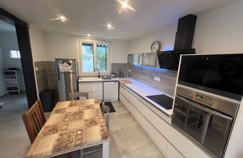 Gruissan Villa | Maison vue mer, climatisée, WIFI, piscine privée, jardin, Gruissan village