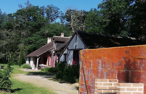Selles-Saint-Denis Maison | Maison, Selles Saint-Denis