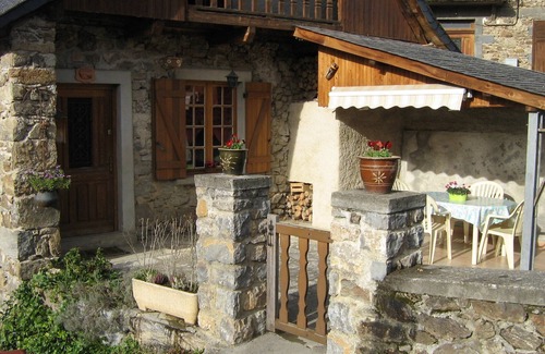Arrien-en-Bethmale Maison | Maison T3, Arrien-En-Bethmale, proche Saint-Girons, Pyrénées ariégeoises