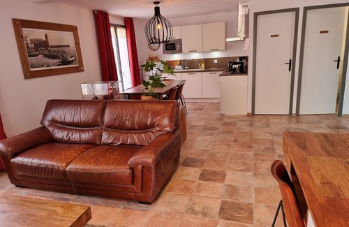 Collioure Maison | Spacieuse maison T3 confort et élégance, vue mer, parking privé, classée *****