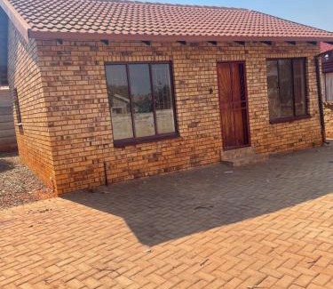 Rustenburg Maison | House to rent at Geelhout Park ext9 Rustenburg