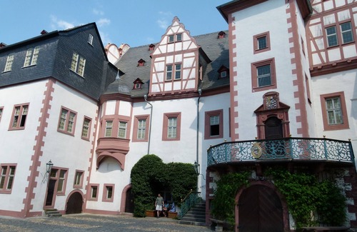 Villmar Maison | House under the cherry tree, only 80 m from the Lahn