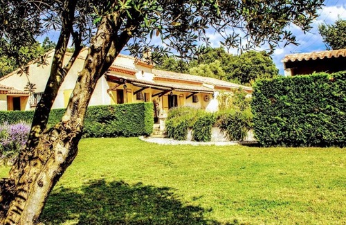 Pont-Saint-Esprit Villa | Villa climatisée avec piscine privée au calme, terrain clos