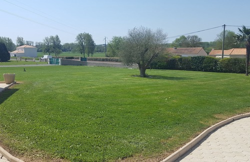 Port-Saint-Pere Villa | PROXIMITE DE PORNIC VILLA 230 M2 TERRASSE PISCINE 12 M CHAUFFEE JACUZZI