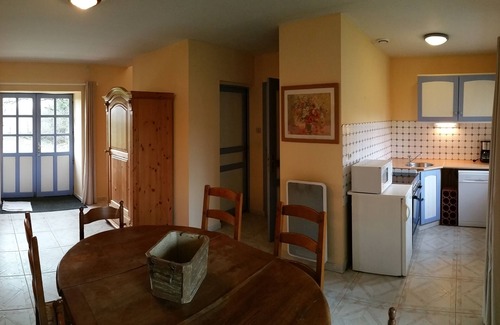 Riaille Maison | Maison de caractère avec piscine chauffée/couverte dans parc privé.