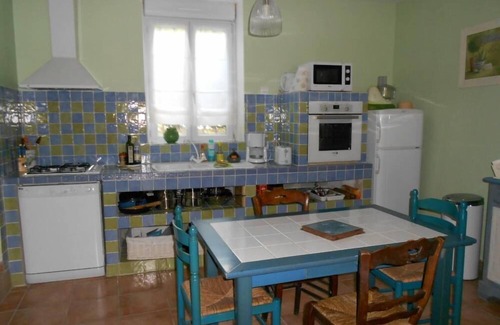 Trelou Sur Marne Maison | Maison cosy en Champagne : cheminée et balnéo duo