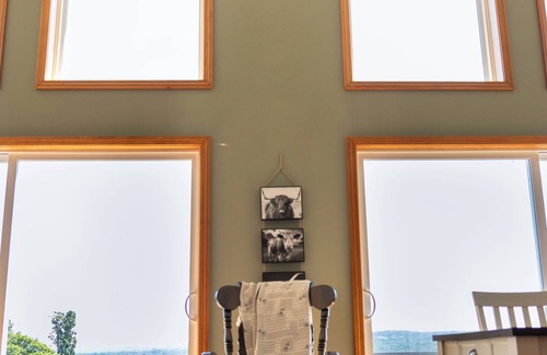 Deansboro Maison | House w/Scenic Deck, Hot Tub & Barn