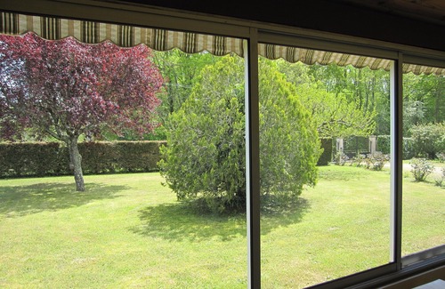 Mauzac-et-Grand-Castang Maison | Maison avec piscine chauffée sur terrain de 3000 M² clôturé à Mauzac Périgord