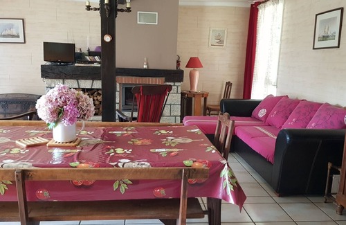 Saint-Hilaire-Peyroux Maison | House with private ponds