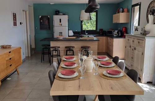 Saint-Julien-du-Serre Maison | Maison avec piscine, jardin, terrasse avec vue panoramique Ardèche