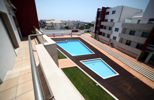 Barra Appartement | Appartement en duplex de 3 chambres avec piscine et garage à 100 mètres de la plage