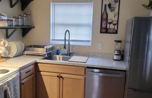 Capitol Heights Maison | House with 2 bedrooms with private bathroom each room ready for you