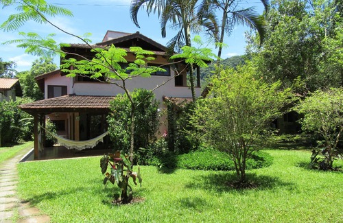 Barra do Sahy Copropriété | Maison avec 3 suites en copropriété à Barra do Sahy - 3 suites