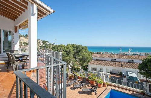 Sitges Maison | HOUSE WITH AMAZING VIEWS , OVERLOOKING THE FESTIVAL TOWN OF SITGES
