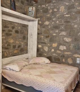 Vourgareli Appartement | House with big garden and barbeque in nature