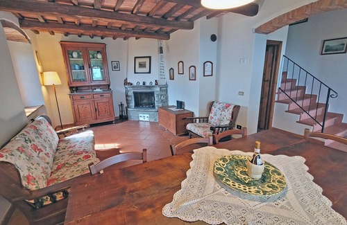 Cireglio Villa | Maison de caractère, Endroit très calme, Vue imprenable!