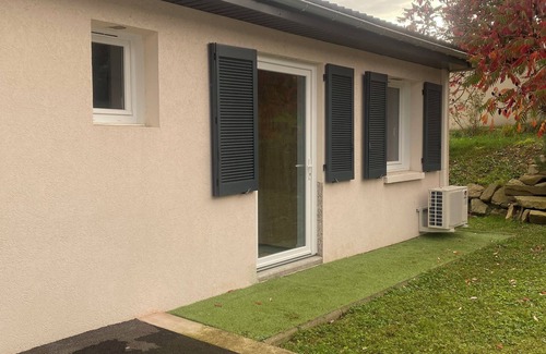 Veyre-Monton Villa | Maison rdc accès direct piscine et jardin Calme, toutes commodités à proximité