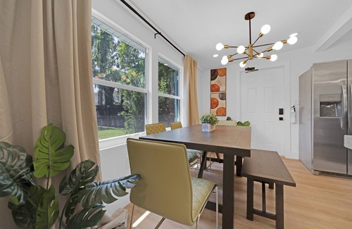 Westgate Maison | House with Fenced Yard - Palm Wave Says -