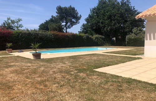 L'Aiguillon-sur-Vie Villa | Maison avec piscine privée, au calme, à quelques minutes de l'océan