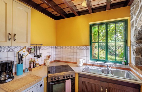 Ginetes Appartement | House with garden and sea views