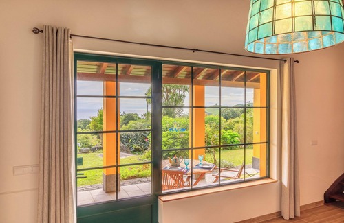 Ginetes Appartement | House with garden and sea views