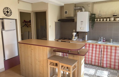 Gerde Maison | Maison avec jardin au cœur du village de Gerde. Animaux de compagnie acceptés.