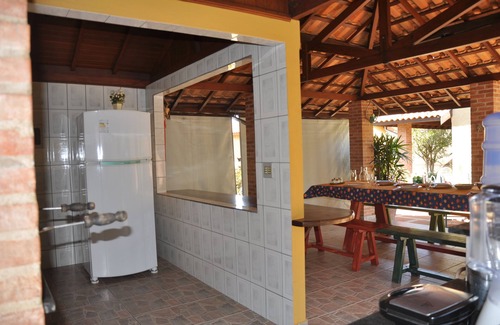 Brotas Maison | Maison avec piscine chauffée et plafond escamotable pour l'hébergement à Brotas.