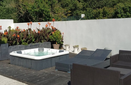 Bourgneuf Maison | Maison avec Jacuzzi et terrain de pétanque pour 6