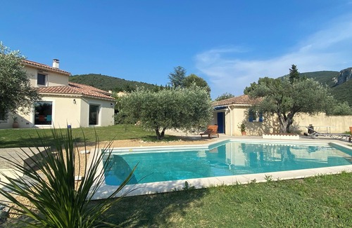 Mollans-sur-Ouveze Maison | Maison avec grande piscine privée en Provence