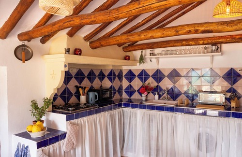 Restabal Maison | House with lake view in idyllic Restabal