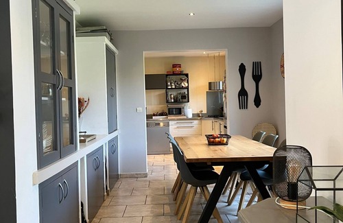Gard Rhodanien Maison | Maison avec grand jardin et piscine proche d'Avignon