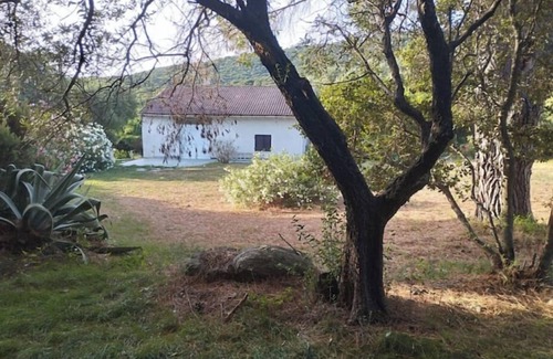 Rogliano Maison | Maison avec grand jardin, proche de la mer et toutes commodités. Idéal familles
