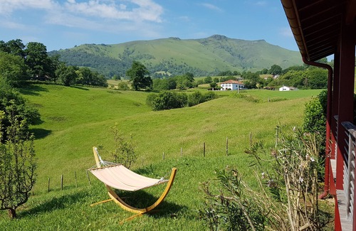 Lasse Maison | Maison vue panoramique sur les montagnes basque