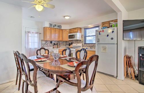 Bellmawr Maison | House with Pellet Smoker and Grill, 1 Mi to Lake!