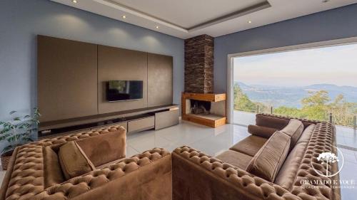 Gramado Maison | Casa com piscina 3 suítes a 15 min Centro Gramado