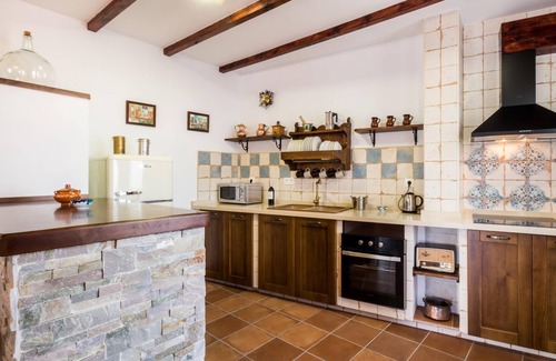 Niguelas Cottage | Maison avec piscine, barbecue