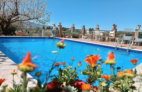 Durcal Maison | Casa con piscina, chimenea, barbacoa y jardín cerca de la Alpujarra Granadina